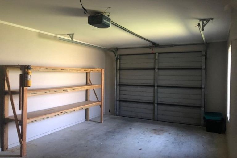 Photo of property in 76 Lisland Drive, Kinloch, Taupo, 3377