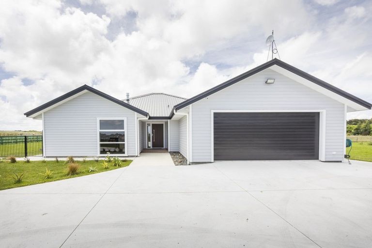 Photo of property in 275 Ngaio Road, Halcombe, Palmerston North, 4479