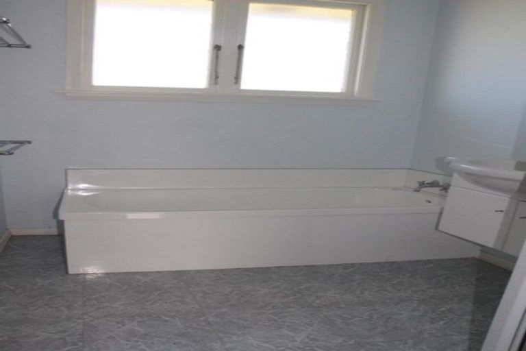 Photo of property in 15a Oxford Street, West End, Timaru, 7910