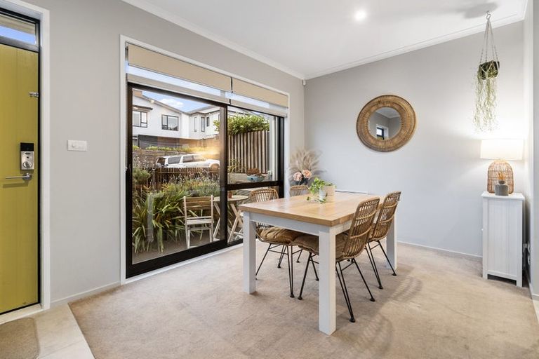 Photo of property in 8 Killick Place, Long Bay, Auckland, 0630