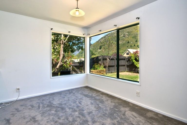 Photo of property in 19a Remarkables Crescent, Frankton, Queenstown, 9300