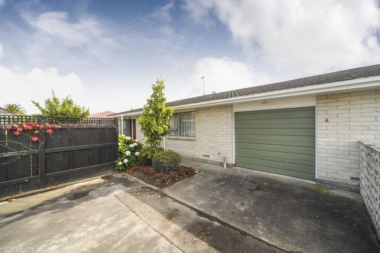 Photo of property in 233a College Street, West End, Palmerston North, 4412