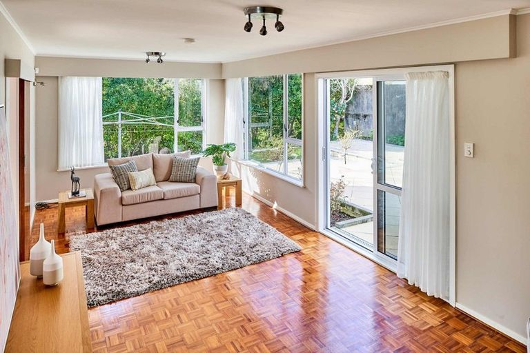 Photo of property in 18 Wyndrum Avenue, Waterloo, Lower Hutt, 5011