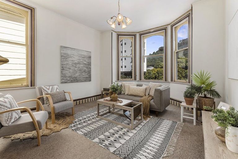 Photo of property in 18 Portland Crescent, Thorndon, Wellington, 6011