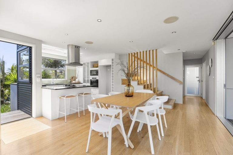 Photo of property in 44 Hill Road, Palm Beach, Waiheke Island, 1081