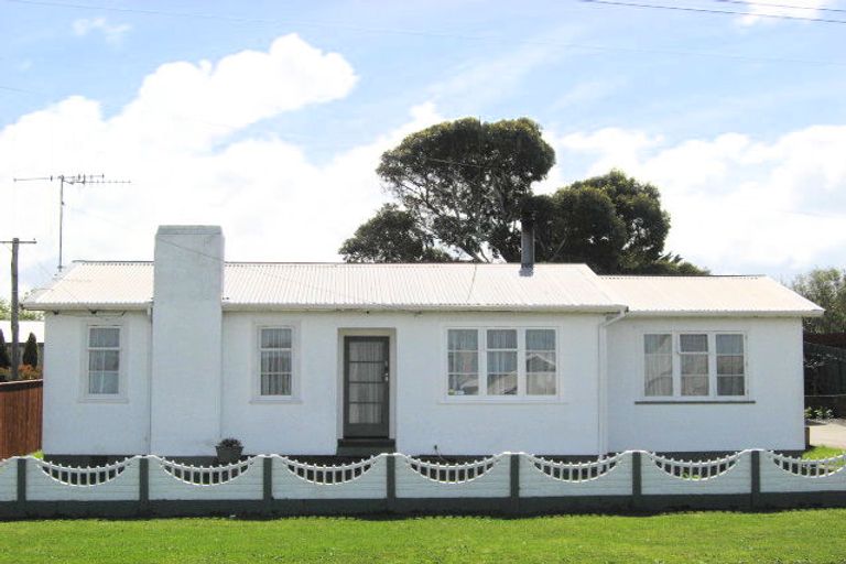 Photo of property in 4 Konini Street, Tawhero, Whanganui, 4501