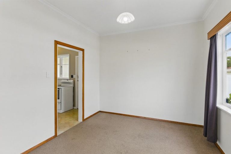 Photo of property in 18 Hannan Street, Levin, 5510