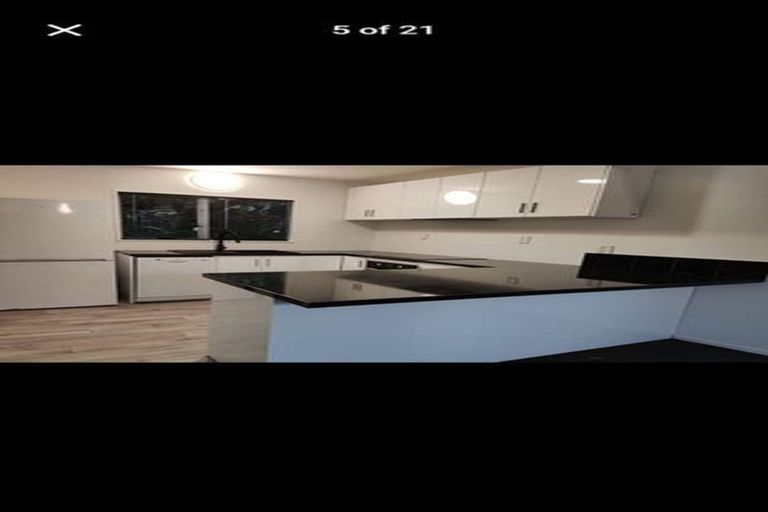 Photo of property in 16 Chartwell Drive, Crofton Downs, Wellington, 6035