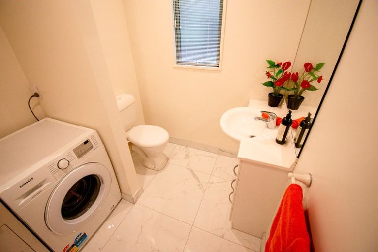 Photo of property in 1/104 Papanui Road, Merivale, Christchurch, 8014