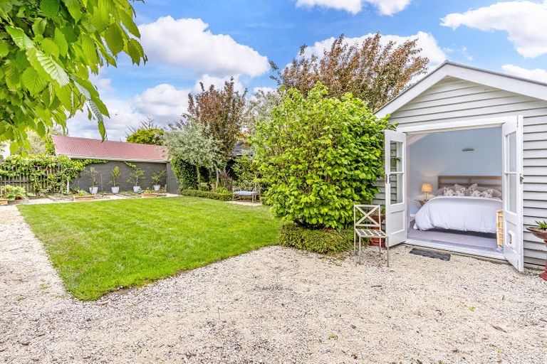 Photo of property in 107 Hamilton Avenue, Ilam, Christchurch, 8041