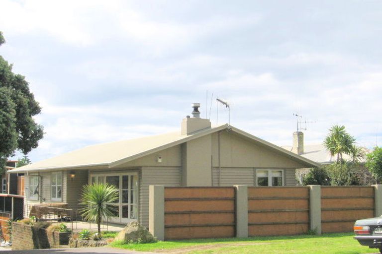 Photo of property in 147 Oceanview Road, Mount Maunganui, 3116