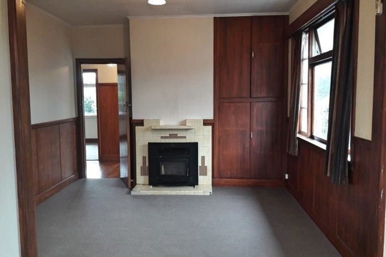 Photo of property in 53 Cornwall Road, Lyttelton, 8082