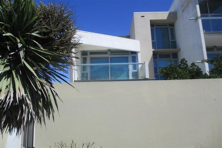 Photo of property in 8/272 Marine Parade, New Brighton, Christchurch, 8061