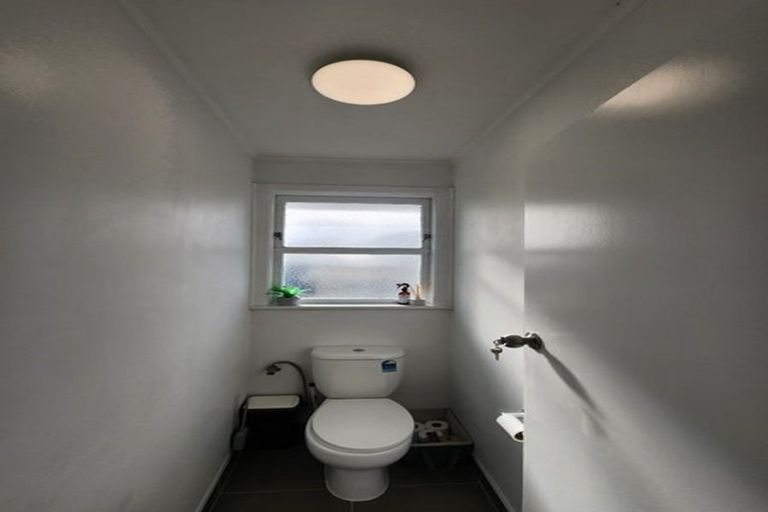 Photo of property in 1 Thames Place, Pukekohe, 2120