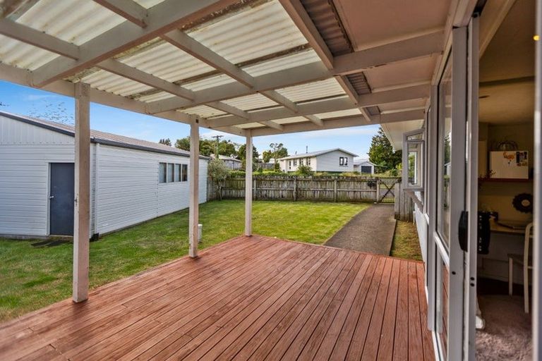 Photo of property in 98 Oxford Road, Okato, 4335