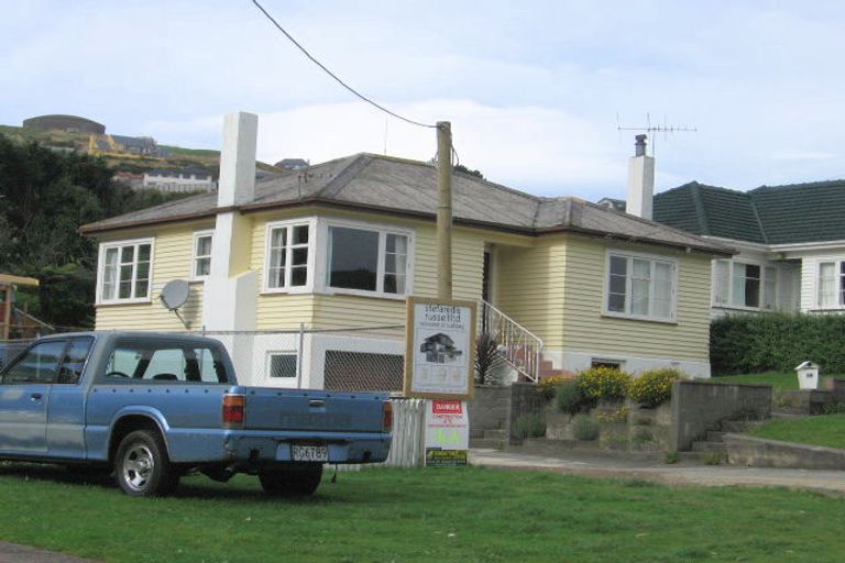 Photo of property in 34 Duncan Street, Tawa, Wellington, 5028