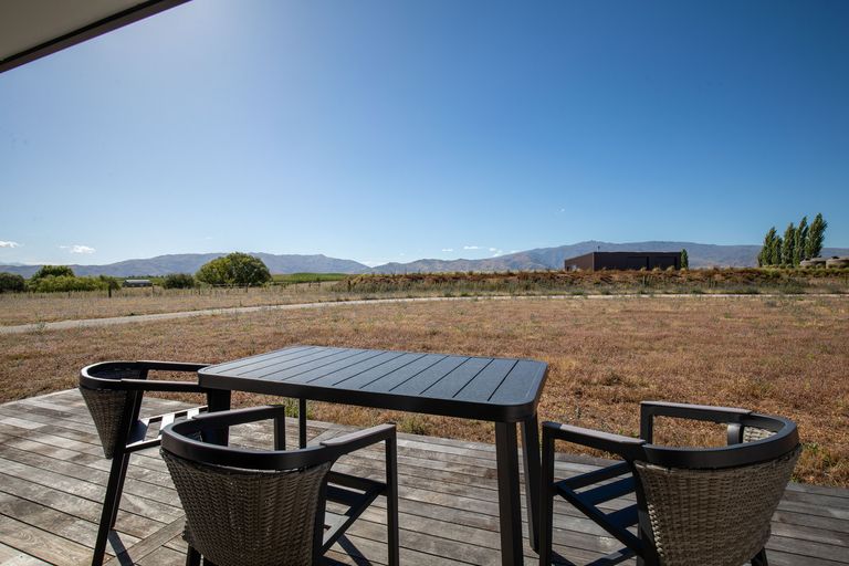 Photo of property in 21 Thyme Fields Road, Springvale, 9393