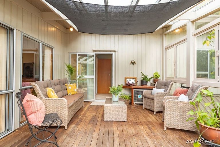 Photo of property in 13 Chichester Drive, Pinehaven, Upper Hutt, 5019