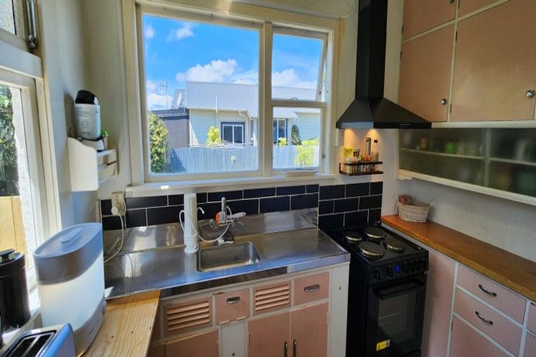 Photo of property in 32 Bedford Street, Eltham, 4322