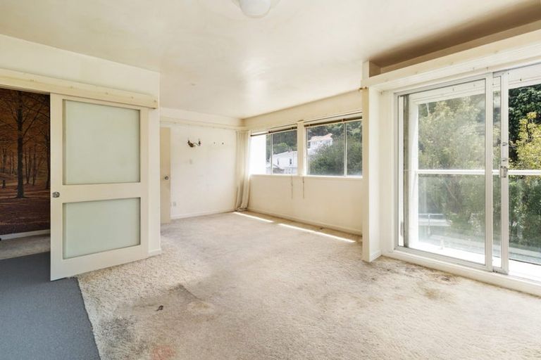 Photo of property in Grosvenor Flats, 19 Cottleville Terrace, Thorndon, Wellington, 6011