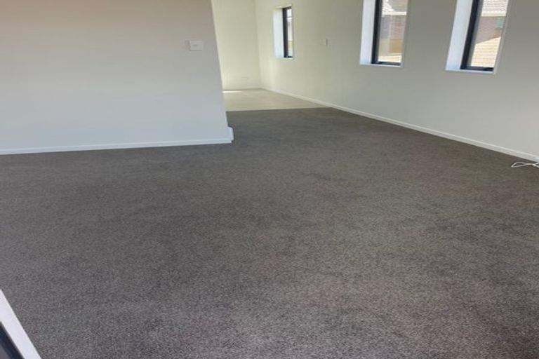 Photo of property in 26 Raupeti Lane, Henderson, Auckland, 0612