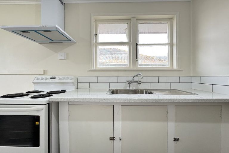 Photo of property in 8 Guiness Street, Avalon, Lower Hutt, 5011