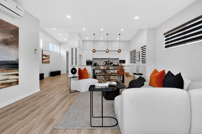 Photo of property in 41 Ascension Crescent, Orewa, 0931