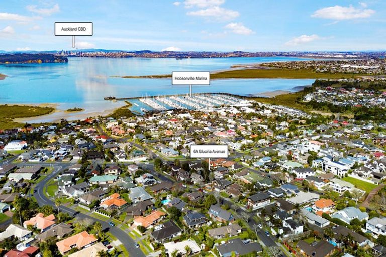 Photo of property in 1/6 Glucina Avenue, West Harbour, Auckland, 0618
