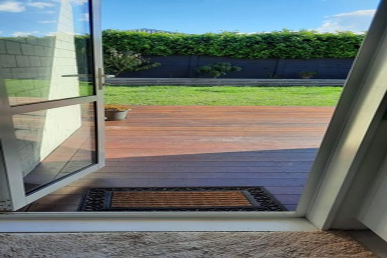 Photo of property in 16 Orchard Terrace, Riverhead, 0820