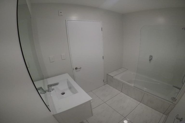 Photo of property in 4/232 Main Road, Tawa, Wellington, 5028