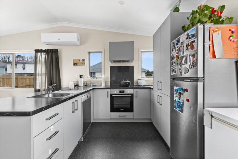 Photo of property in 1033a Hood Street, Mayfair, Hastings, 4122