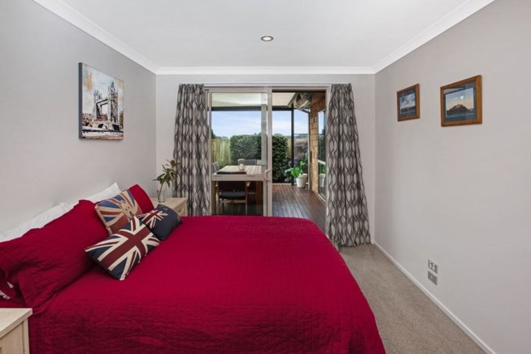 Photo of property in 47 Ruahine Place, Parklands, Christchurch, 8083