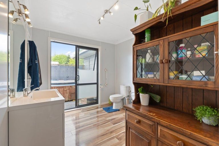 Photo of property in 72 Aotea Crescent, Tokoroa, 3420