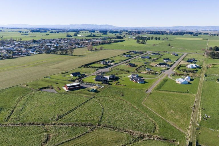 Photo of property in 43 Sterling Lane, Rongotea, 4473