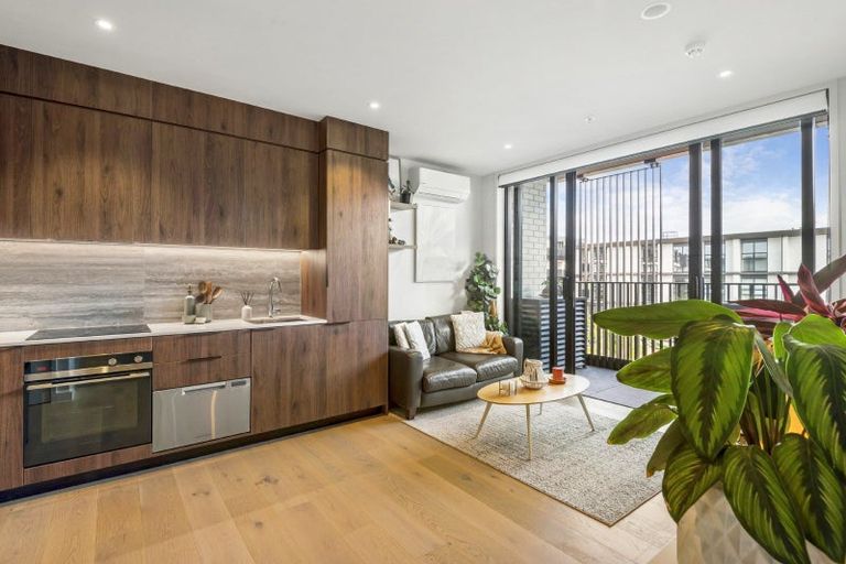 Photo of property in 303/21 Pennant Street, Long Bay, Auckland, 0630