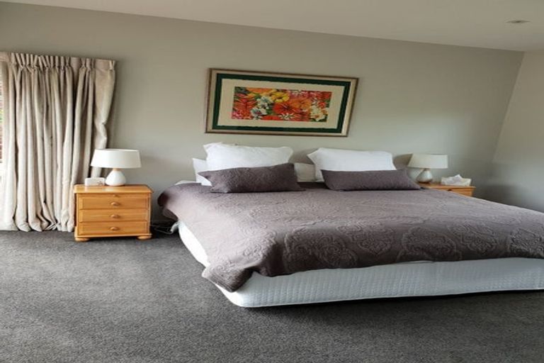 Photo of property in 3 Hobson Heights Road, Lucas Heights, Auckland, 0632