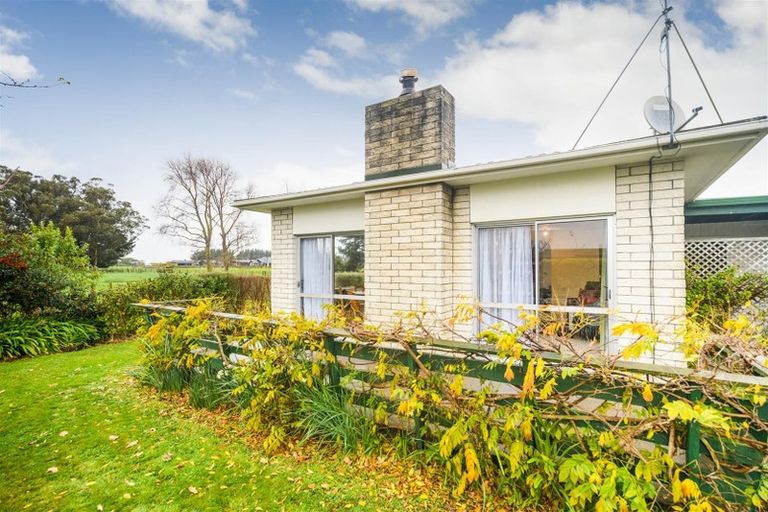 Photo of property in 24 Oaklea Avenue, Marton, 4710