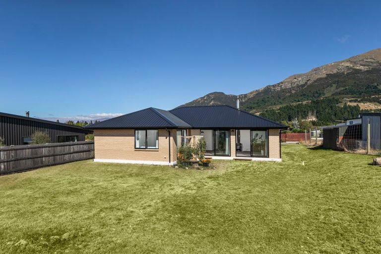 Photo of property in 4 Muscovy Lane, Lake Hawea, Wanaka, 9382