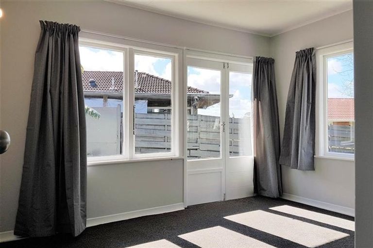 Photo of property in 6 Electra Place, Mangere, Auckland, 2022