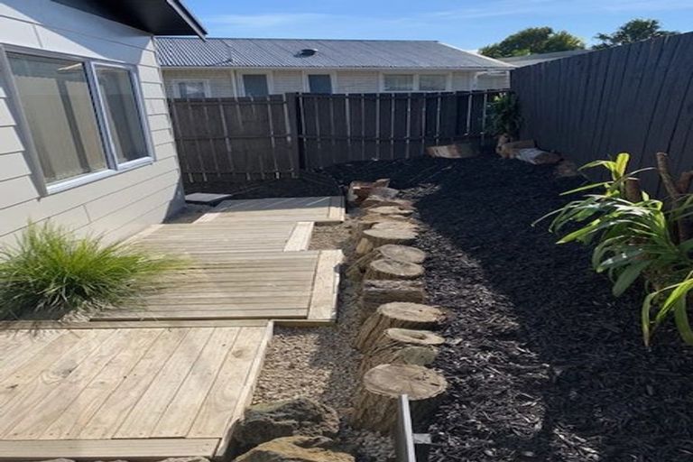 Photo of property in 39 Burbank Avenue, Manurewa, Auckland, 2102