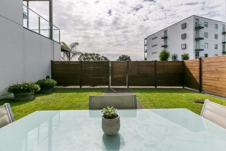 Photo of property in 102b/14 West Quay, Ahuriri, Napier, 4110