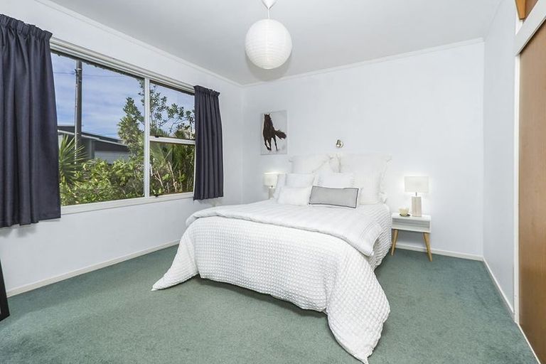 Photo of property in 1/47 Braemar Road, Rothesay Bay, Auckland, 0630