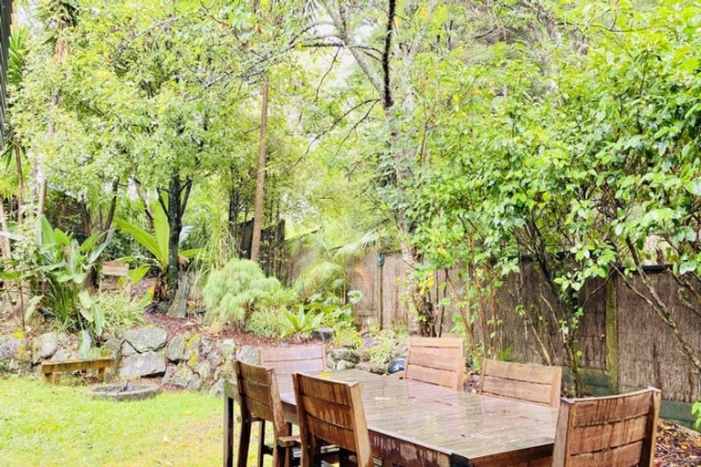 Photo of property in 20c Konini Road, Titirangi, Auckland, 0604