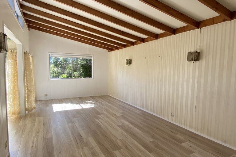 Photo of property in 22 Korotaha Terrace, Rothesay Bay, Auckland, 0630