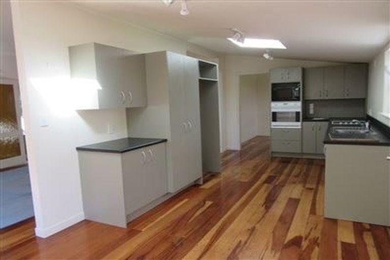 Photo of property in 188 Main Road South, Raumati South, Paraparaumu, 5032