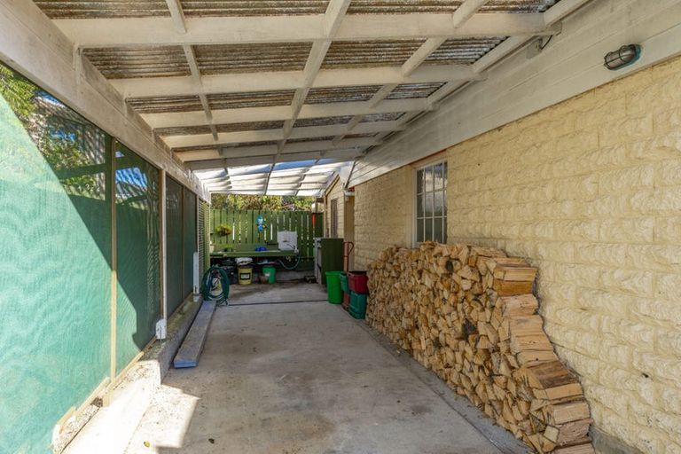Photo of property in 16 Huia Street, Waikawa, Picton, 7220