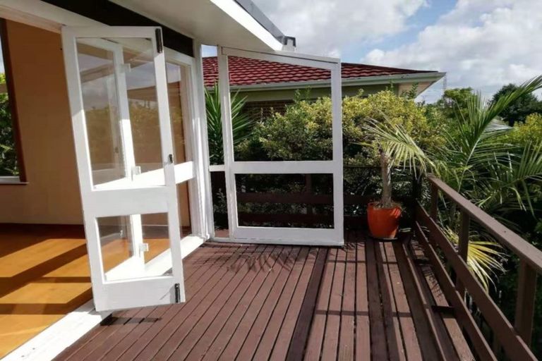 Photo of property in 231 Te Atatu Road, Te Atatu South, Auckland, 0610