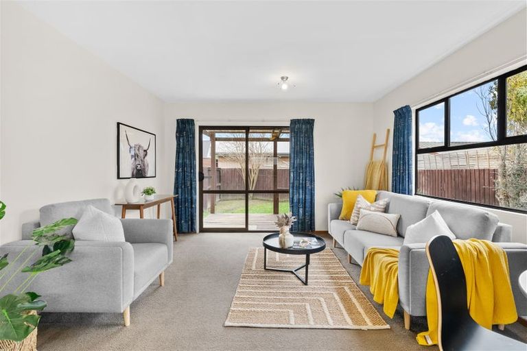 Photo of property in 2/840 Main North Road, Belfast, Christchurch, 8051