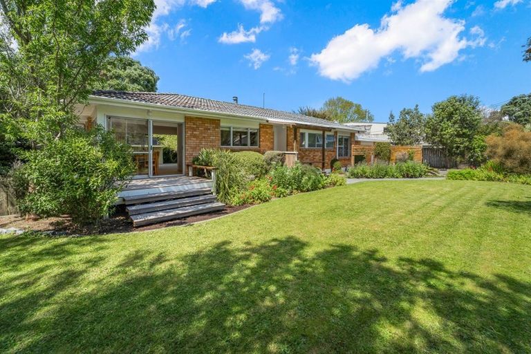 Photo of property in 52 Mckenzie Avenue, Arkles Bay, Whangaparaoa, 0932