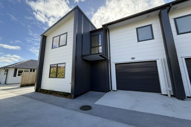 Photo of property in 4b Bathurst Street, Silverstream, Upper Hutt, 5019